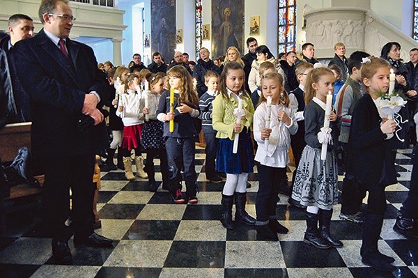 Dzieci chętnie przychodzą do tego kościoła