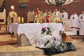  Biskup Piotr Libera przewodniczył Mszy św. w bielskim kościele św. Pawła 