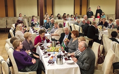 Członkowie klubu świętowali rocznicę działalności w Miejskim Ośrodku Kultury i Sportu w Pyskowicach 