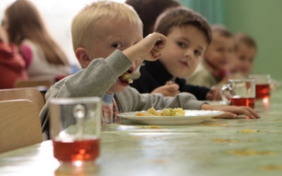 800 tys. dzieci w Polsce jest niedożywionych