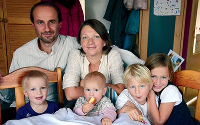 Andrzej i Jana Głosowie wraz z córkami wyjeżdżają na misje do Bostonu