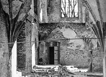  „Trwała ruina” – taki status miała kolegiata do 1972 r.