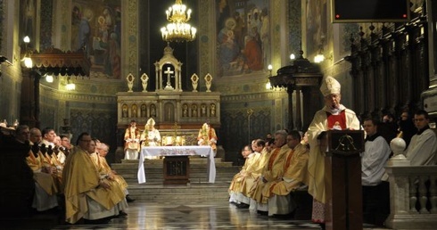 Wspólna modlitwa pod przewodnictwem biskupów za Ojca św.
