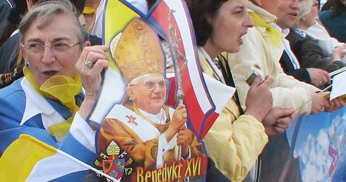 Dziś modlitwy za Benedykta XVI