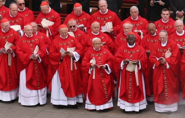 Kardynałowie – „straż przyboczna papieża"