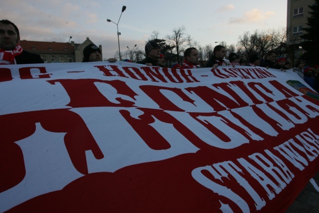 Pomnik "Iwanów" świadkiem manifestacji