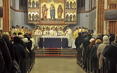  W modlitwie eucharystycznej po raz ostatni użyto imienia Benedykta XVI