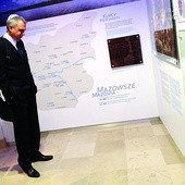 Muzeum z przejęciem zwiedzał Michael Levi, potomek hiszpańskich Żydów, który od kilku lat mieszka i pracuje w Płocku