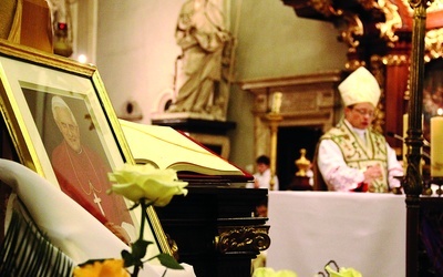  Uroczystej Eucharystii w kościele św. Anny przewodniczył bp Grzegorz Ryś