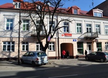 Siedziba Caritas Diecezji Płockiej przy ul. Sienkiewicza 34