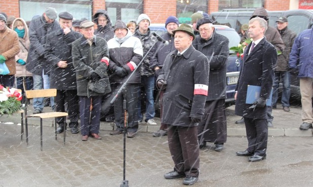 Po akcji odbicia "Cyfry" Kazimierz Szymański – brat Mariana, biorącego udział w akcji – został aresztowany przez UB