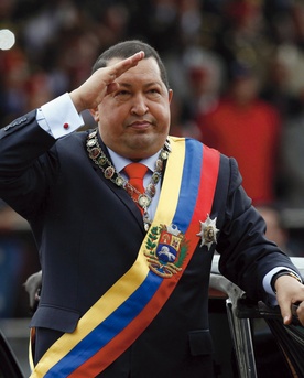 Hugo Chávez, prezydent Wenezueli. Był żołnierzem, ale chodził ubrany po cywilu. Dokładnie odwrotnie niż jego ideowy sojusznik Fidel Castro