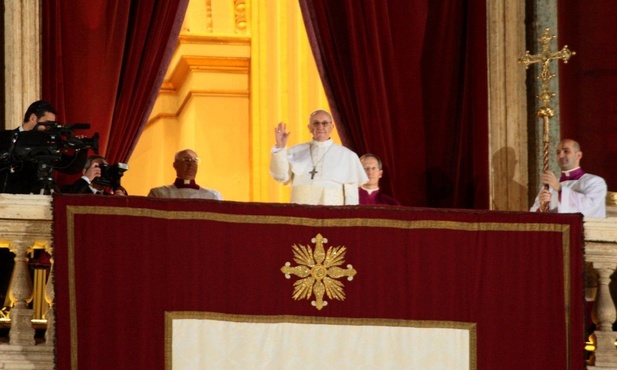 Konklawe: Pierwsze słowa papieża po wyborze