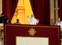 Milion biletów komunikacji miejskiej z nowym papieżem