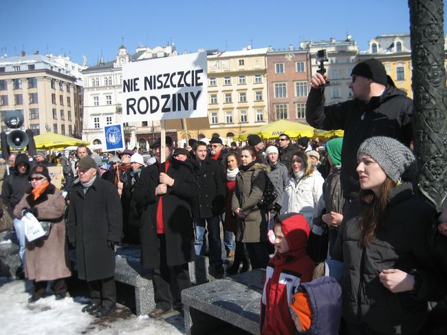 Manifestowali w obronie rodziny