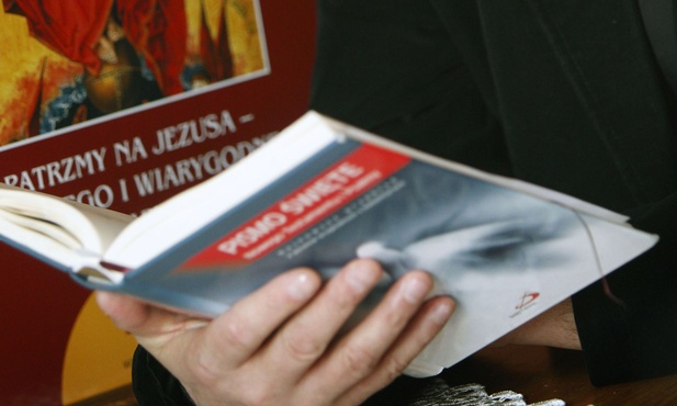 Młodzi poznają Biblię