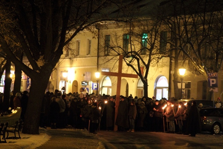 Drogi Krzyżowe w Łowiczu i Cielądzu