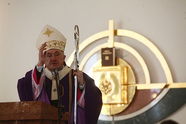 Spotkanie kard. Kazimierza Nycza z młodzieżą w Grodzisku Mazowieckim