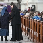 Bp Tadeusz Pikus do młodzieży: Bóg jest bezradny wobec niewiary