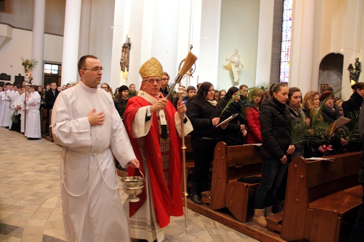 Światowy Dzień Młodzieży w katowickiej katedrze