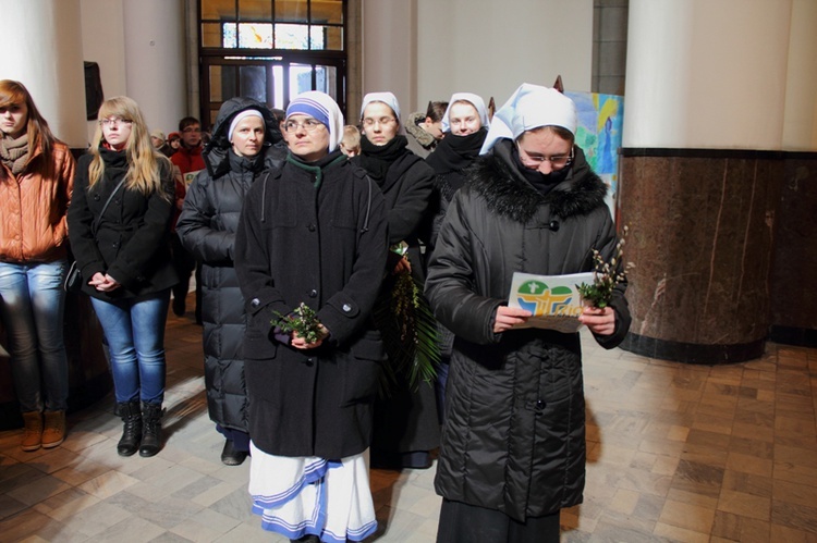 Światowy Dzień Młodzieży w katowickiej katedrze