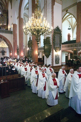 We Mszy św. uczestniczyli też obecni i byli wychowawcy legnickich kleryków