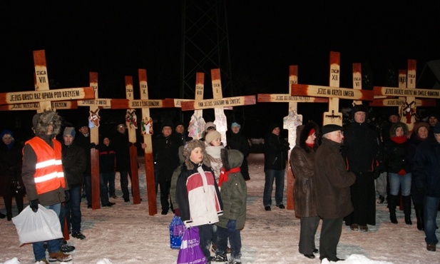 Wszyscy za krzyżem