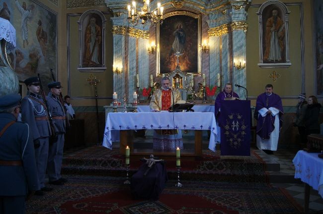 Mszy św. za powstańców styczniowych w kościele w Zeńboku przewodniczył ks. prał. Eugeniusz Graczyk