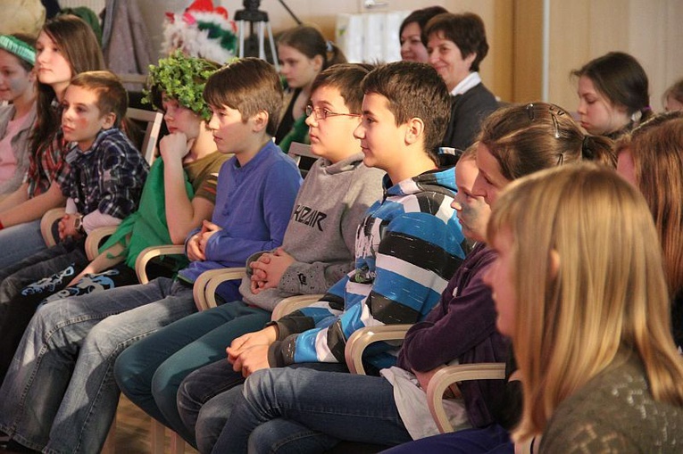 Zabawa w teatr