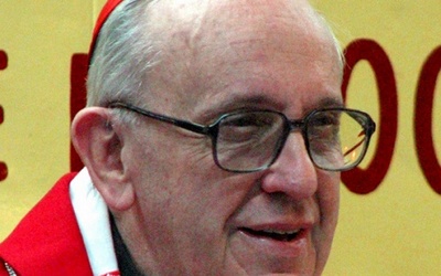 Papież nie podda sie dworskim regułom