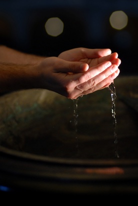 Czy przyjmujących chrzest pogan obowiązują zasady Prawa mojżeszowego?