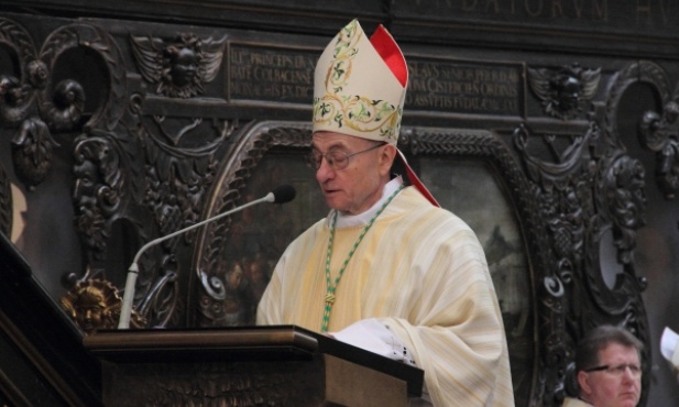 Oświadczenia Arcybiskupa odczytał ks. inf. Stanisław Bogdanowicz