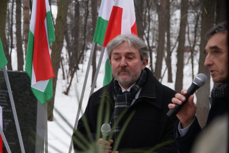 Węgrzy upamiętnieni w lesie murckowskim