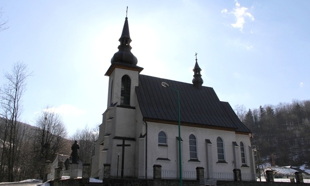 Kościół parafialny w Jaworznej