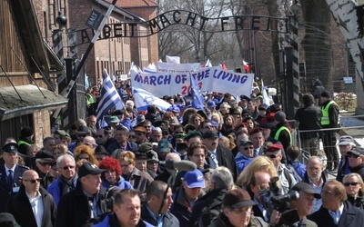 W Auschwitz przeszedł Marsz Żywych