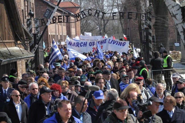 W Auschwitz przeszedł Marsz Żywych