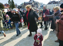 Ewangelizowali młodzi, starsi i dzieci