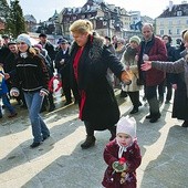 Ewangelizowali młodzi, starsi i dzieci