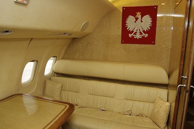 TU-154, numer boczny 101