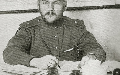 Prokurator Nikołaj Krylenko, oskarżał w procesie moskiewskim, domagając się kary śmierci dla abp. Cieplaka i ks. Budkiewicza. Sam został rozstrzelany w 1938 r.