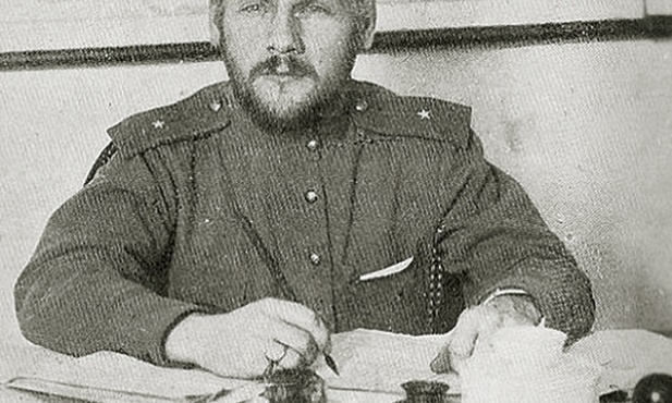 Prokurator Nikołaj Krylenko, oskarżał w procesie moskiewskim, domagając się kary śmierci dla abp. Cieplaka i ks. Budkiewicza. Sam został rozstrzelany w 1938 r.