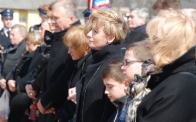 W Płockim Parku Pamięci w 2. rocznicę obchodów Smoleńskiej Katastrofy