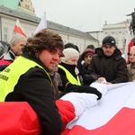 Obchody smoleńskie na Krakowskim Przedmieściu