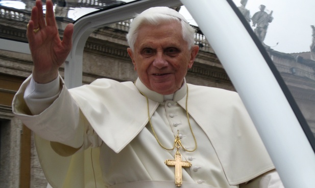 "Emerytalny szok" Benedykta XVI
