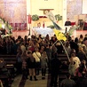 Tego wieczoru uczestnicy spotkania w Małym Kacku stworzyli radosną wspólnotę wielbiącą Jezusa