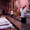  Od kilku lat święcenia diakonatu odbywają się w diecezjalnym sanktuarium w Rudach