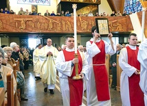 Przez Pismo Święte Bóg przemawia do każdego człowieka