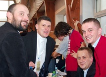  Organizatorzy mogą być zadowoleni. Od lewej: ks. Damian Drabikowski, Maciej Jakubowski, Ireneusz Szustak i Krzysztof Andaś