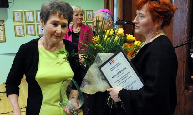 Kierowniczki grupy teatralnej „Opatrzność” odebrały nagrodę w kategorii Dobre Praktyki 2012