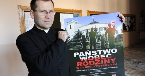 – Tydzień Społeczny ma już swoją stałą liczną publiczność, która – mam nadzieję – i w tym roku dopisze – mówi ks. Andrzej Jędrzejewski